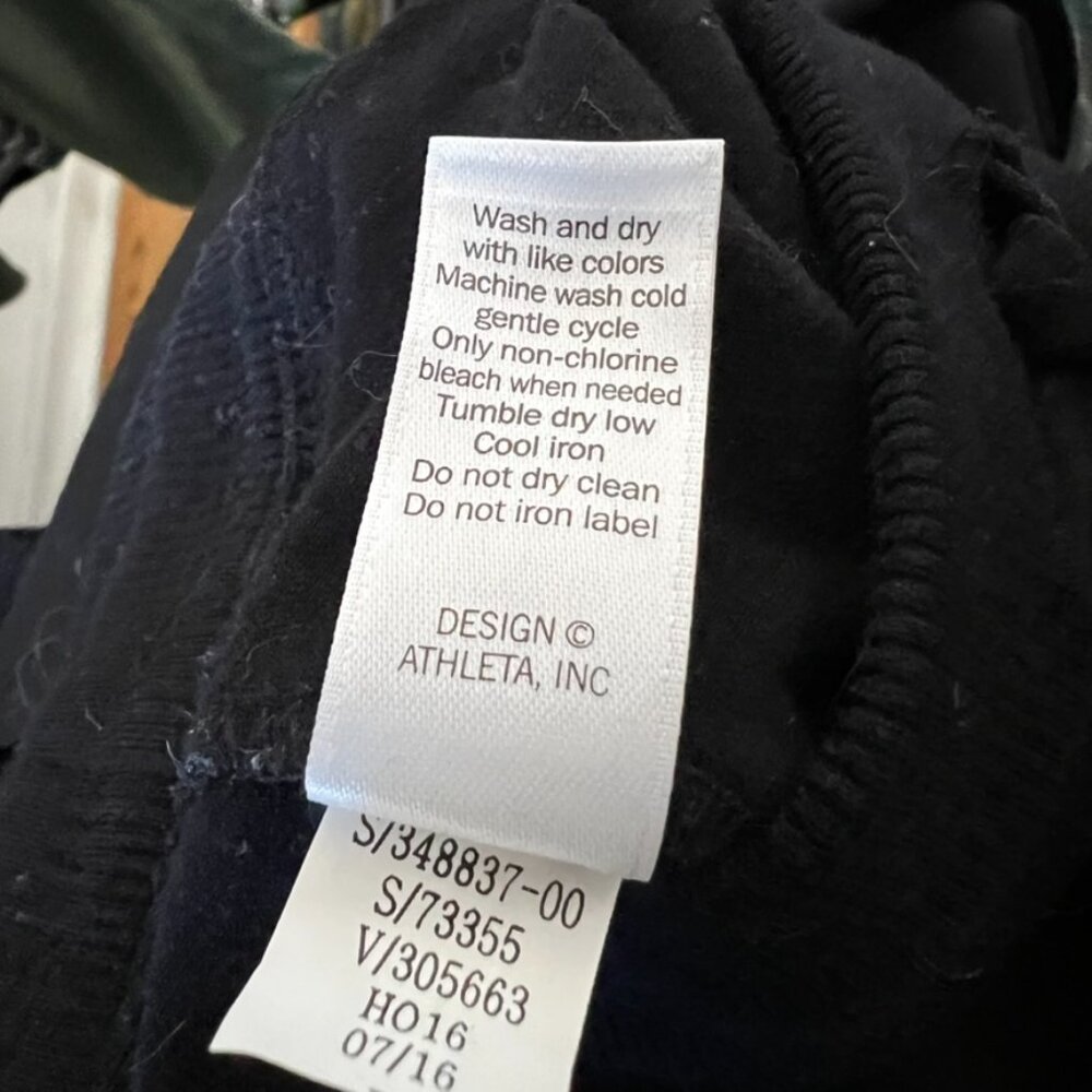 Athleta Black Joggers Women’s M Athleisure Travel Lounge Gorpcore Pants Pockets - Picture 8 of 14